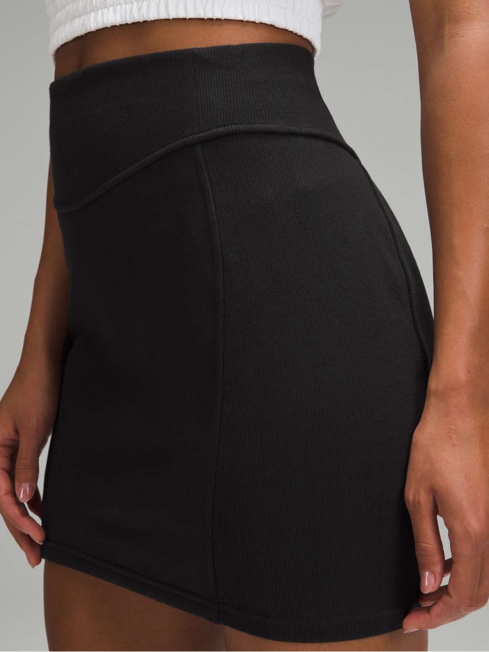 Lululemon NWT High Rise Scuba Black Skirt M